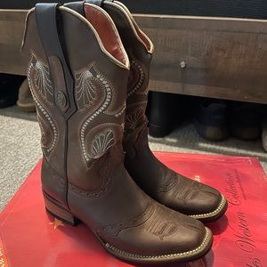 Brown Cowgirl Square Toe Boots